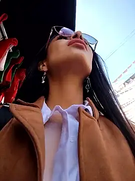 Astrid-- online show from 12-15-25, 03:05