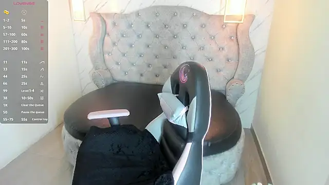 Alice Laurentt online show from 11-08-25, 12:44