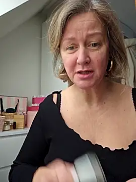 MarleneBloem online show from 02-27-25, 09:43