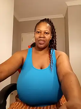 bustylisa1983 online show from 03-17-25, 05:45