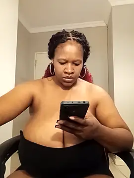 bustylisa1983 online show from 04-08-26, 06:24