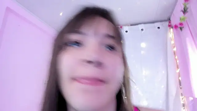 Snapshot of Samanta_roberts1 chatting on 02-24-25, 11:32 Samanta roberts1 online show from 02-24-25, 11:32