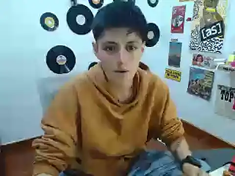 Snapshot of 9_Fernanda_9 chatting on 03-04-25, 03:22 9 Fernanda 9 online show from 03-04-25, 03:22