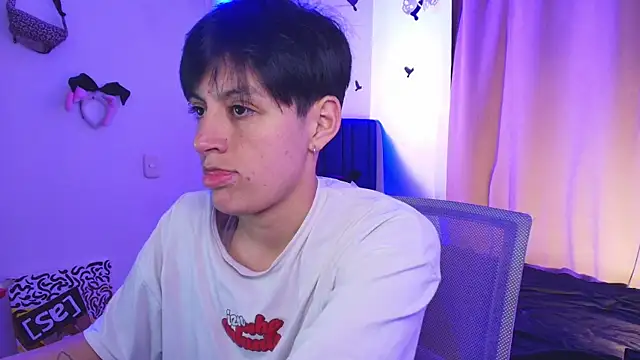 Snapshot of 9_Fernanda_9 chatting on 10-13-25, 08:36 9 Fernanda 9 online show from 10-13-25, 08:36