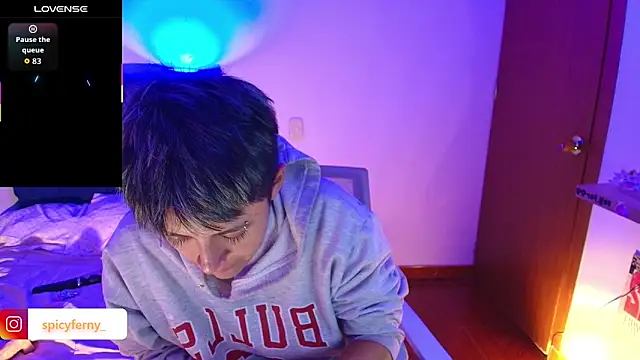 Snapshot of 9_Fernanda_9 chatting on 12-15-25, 03:55 9 Fernanda 9 online show from 12-15-25, 03:55