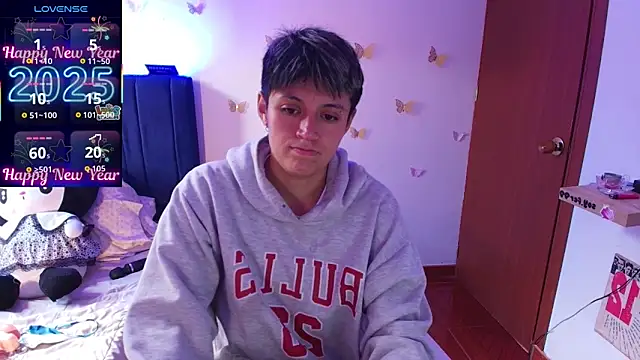 Snapshot of 9_Fernanda_9 chatting on 12-22-25, 06:38 9 Fernanda 9 online show from 12-22-25, 06:38