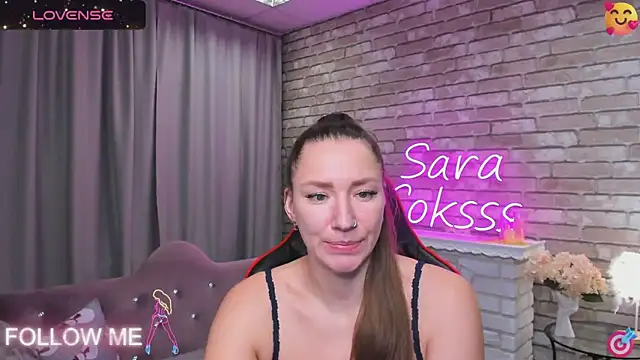 Snapshot of SarahCoksss chatting on 01-25-25, 04:02 SarahCoksss online show from 01-25-25, 04:02