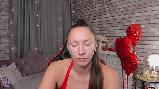 Snapshot of SarahCoksss chatting on 03-11-26, 12:16 SarahCoksss online show from 03-11-26, 12:16