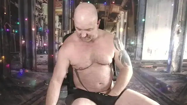 ManlyPrisonGuy online show from 10-22-25, 11:32