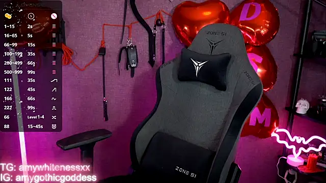 Snapshot of amywhitenessxx chatting on 02-14-26, 12:13 amywhitenessxx online show from 02-14-26, 12:13