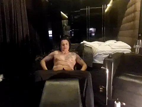 Snapshot of ciame78 chatting on 11-12-25, 12:55 ciame78 online show from 11-12-25, 12:55