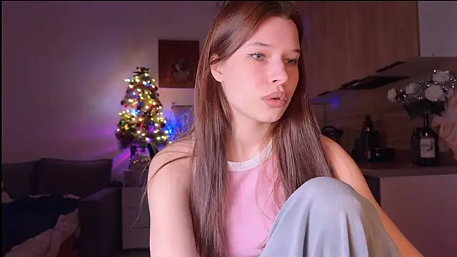 Snapshot of YourOblivion chatting on 11-25-25, 06:19 YourOblivion online show from 11-25-25, 06:19