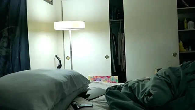 Yagurl  west online show from 01-12-25, 10:01