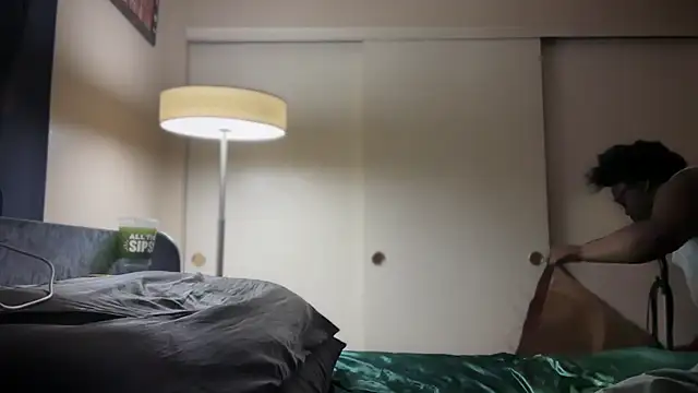 Yagurl  west online show from 02-04-25, 01:45