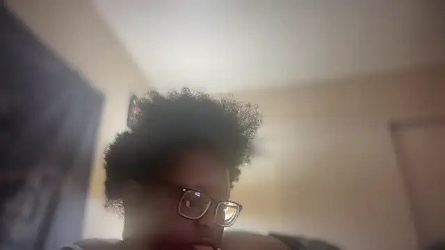 Yagurl  west online show from 02-16-25, 12:19