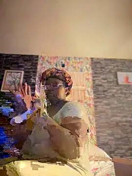 Snapshot of Yagurl__west chatting on 11-22-25, 02:43 Yagurl west online show from 11-22-25, 02:43