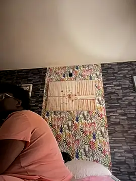 Snapshot of Yagurl__west chatting on 12-02-25, 05:02 Yagurl west online show from 12-02-25, 05:02