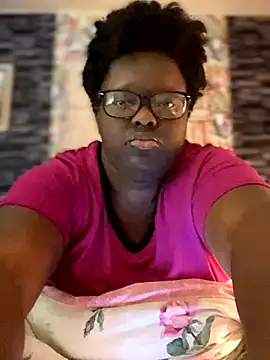 Snapshot of Yagurl__west chatting on 12-03-25, 06:17 Yagurl west online show from 12-03-25, 06:17