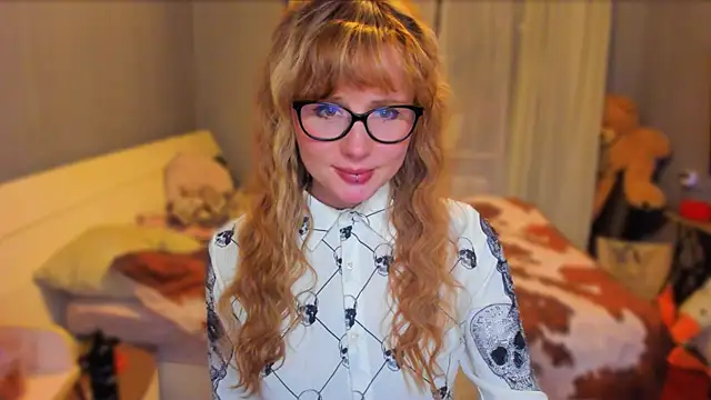 Snapshot of KlementinaBbG chatting on 10-13-25, 08:20 KlementinaBbG online show from 10-13-25, 08:20