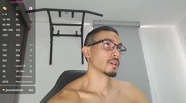 Snapshot of russthiago chatting on 01-15-25, 03:50 russthiago online show from 01-15-25, 03:50