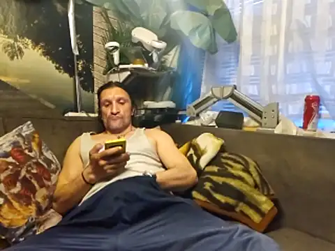 Snapshot of immerGeil79 chatting on 03-22-26, 05:00 immerGeil79 online show from 03-22-26, 05:00