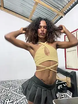 Snapshot of lau_sil chatting on 01-17-26, 11:41 lau sil online show from 01-17-26, 11:41