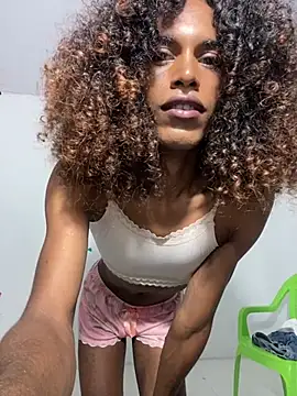 Snapshot of lau_sil chatting on 02-28-26, 12:28 lau sil online show from 02-28-26, 12:28