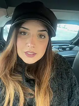 Snapshot of Novababy18 chatting on 12-11-24, 08:15 Novababy18 online show from 12-11-24, 08:15