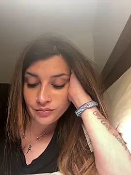 Snapshot of Novababy18 chatting on 02-12-25, 11:41 Novababy18 online show from 02-12-25, 11:41