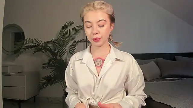 SimonaGerry online show from 03-23-25, 05:21