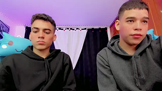 Snapshot of jake_and_joaquin chatting on 12-08-24, 11:46 jake and joaquin online show from 12-08-24, 11:46