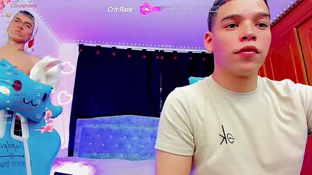 Snapshot of jake_and_joaquin chatting on 12-31-24, 01:36 jake and joaquin online show from 12-31-24, 01:36