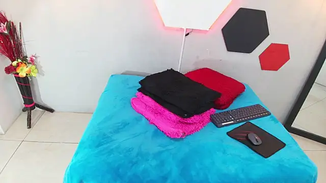 martinaclark online show from 03-21-25, 09:23