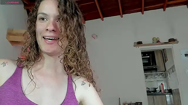 Snapshot of Rainbow_leia chatting on 04-03-26, 07:34 Rainbow leia online show from 04-03-26, 07:34