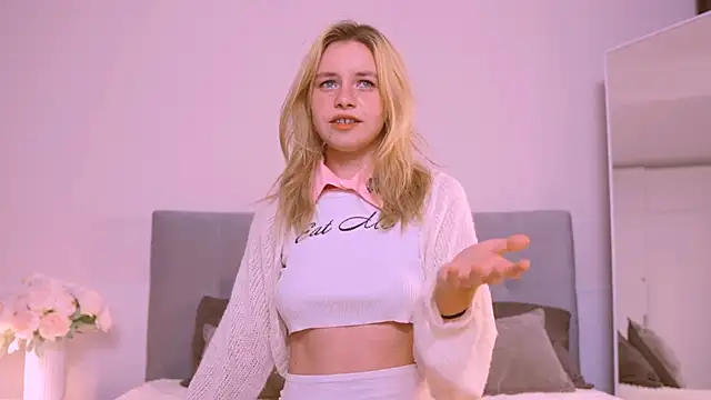 FapClubFamm online show from 09-19-25, 05:24