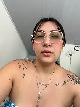my-kitty online show from 06-17-26, 09:05