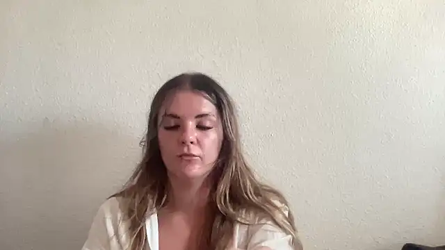 missykat online show from 06-27-26, 04:34