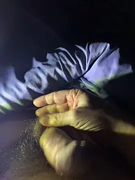 Snapshot of bertram59 chatting on 01-12-26, 07:35 bertram59 online show from 01-12-26, 07:35