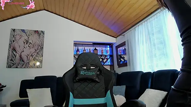 Snapshot of Doll_troy chatting on 01-30-25, 06:21 Doll troy online show from 01-30-25, 06:21