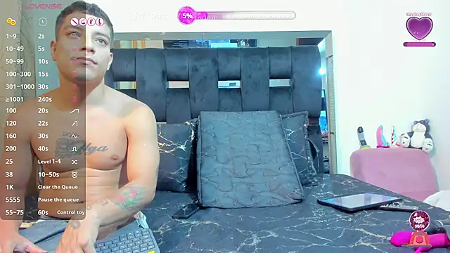 Snapshot of AnderAndMartina chatting on 09-21-25, 10:11 AnderAndMartina online show from 09-21-25, 10:11