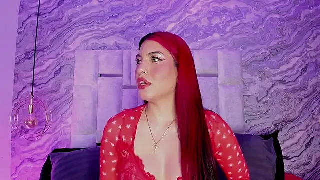 Snapshot of EmmaSwift_ chatting on 01-29-25, 02:19 EmmaSwift online show from 01-29-25, 02:19