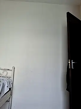 Kamdollie online show from 04-26-26, 05:27