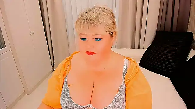 BIGTITSBBW online show from 10-25-25, 07:19