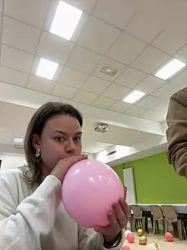 Snapshot of BabyNila chatting on 01-25-25, 04:03 BabyNila online show from 01-25-25, 04:03