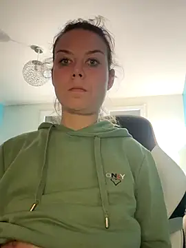 Snapshot of BabyNila chatting on 10-17-25, 07:49 BabyNila online show from 10-17-25, 07:49