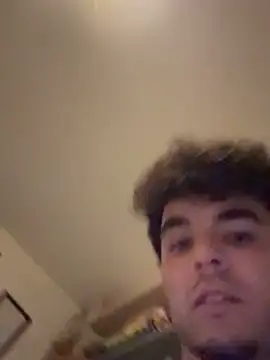 Snapshot of giovanni5281 chatting on 02-02-26, 03:22 giovanni5281 online show from 02-02-26, 03:22