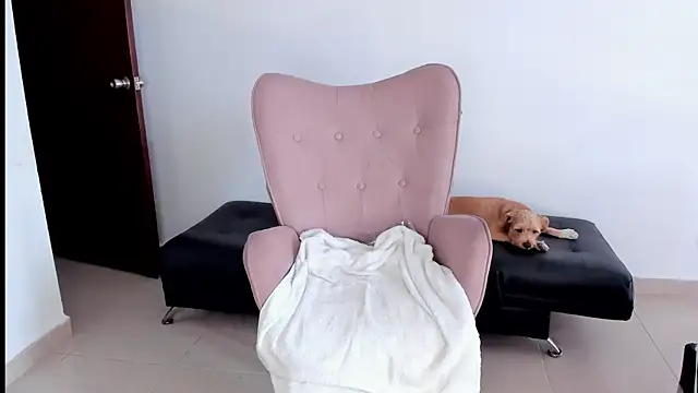 Snapshot of selene_king2 chatting on 02-08-25, 05:50 selene king2 online show from 02-08-25, 05:50