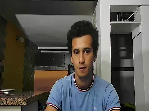 Snapshot of talktome4 chatting on 01-19-26, 01:42 talktome4 online show from 01-19-26, 01:42