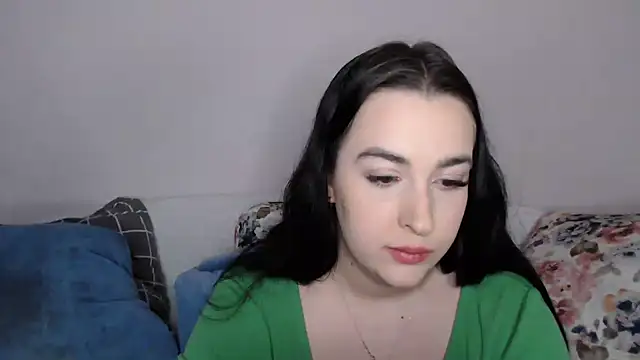 Snapshot of vitalina_freedom chatting on 12-10-24, 03:55 vitalina freedom online show from 12-10-24, 03:55