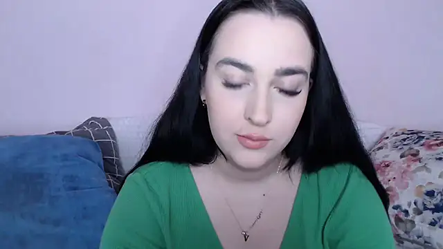 Snapshot of vitalina_freedom chatting on 12-13-24, 12:28 vitalina freedom online show from 12-13-24, 12:28